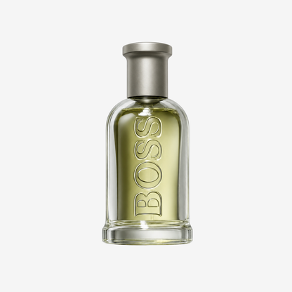 Hugo Boss Boss Bottled Parfümprobe – Flakon vor weißem Hintergrund